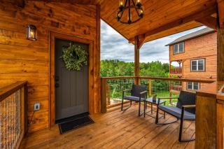 Cozy Cabin with Mountain Views, Hot Tub, Fire Pit, 4Mi to PF Pkwy - 3