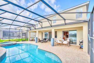Lakefront Modern 10BR Home - Pool Hot Tub BBQ - Kissimmee - 4
