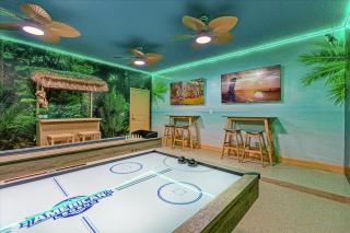 Upstay Lakeside 10 Bedroom Home with Pool Private Cinema & Game Room - 2