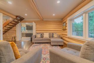 The Chetana Ridge Cabin - 4