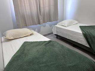 Lindo apartamento de 2/4 com ar condicionado em prédio familiar - Barreiras - 8
