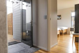 Ava - Luxe Oceanfront Beach House - Falmouth - 4