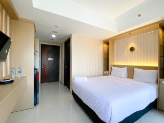 Best Spacious and Homey 2BR at Meikarta Apartment By Travelio - Cikarang - 3