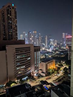 Cozy Room in Warm, Friendly apartment in Bukit Bintang KL - 1