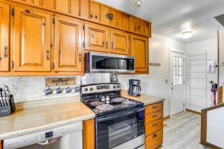 Updated Damascus Cottage on Appalachian Trail! - Damascus - 1