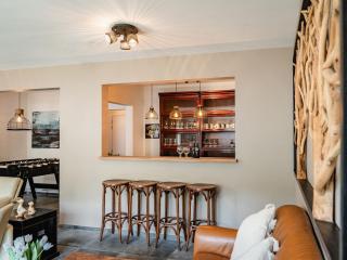 Villa Steps from Castle - 2