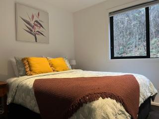 Queenstown Central - Walk to Town - Free Parking - Wifi and Smart TV - Gym - Queenstown - 9