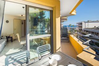 Cocon vu sur le port de menton - Mentone - 3