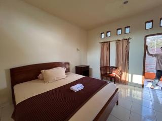 Hotel Aulia by Four-G - Labuan Bajo - 4