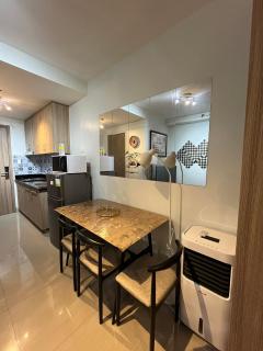 SMDC Good Stays Shore 2 - Unit 1289 Tower 2 - 3