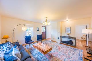 Peabody House - 1920s Cottage - 3