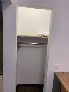 1 Zimmer Ferienwohnung in Essen - - 3