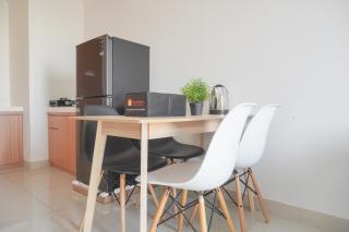 Great Choice and Homey 2BR Signature Park Grande Apartment By Travelio - Jakarta - 2