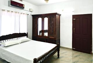 Ambili Riverfront Villa with Party Hall - Irimbranallūr - 9