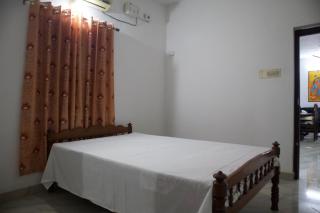 Ambili Riverfront Villa with Party Hall - Irimbranallūr - 1
