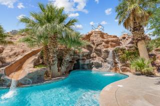 Mollie's Landing home - 6