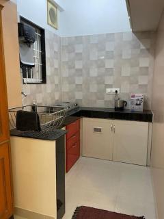 V4 Stay - Luxury 1 BHK AC Suite sleeps 5 guests - Coimbatore - 5