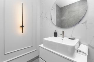 Bright & Modern Apartment with Parking near Arena Gdansk by Noclegi Renters - Danzig - 6