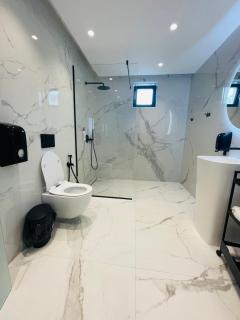 Lotus Luxury Rooms - 1