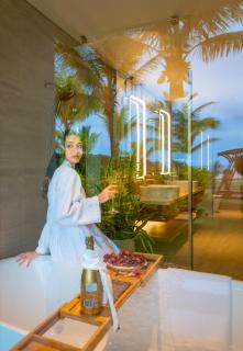 Wyndham Hoi An Royal Beachfront Resort & Villas - 2