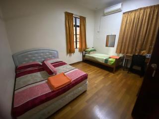 JBK Villa Empire - Roomstay - Kuala Terengganu - 3