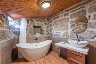 Stone House in the Peneda-Gerês National Park - Montalegre - 6