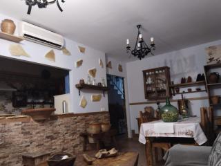 Bienvenidos Villa Roki Para información seis3tres 0nueve 0nueve veinte - 0