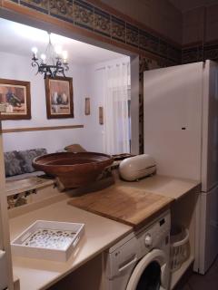 Bienvenidos Villa Roki Para información seis3tres 0nueve 0nueve veinte - 4