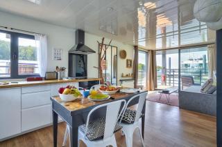 HouseBoat - Une maison sur l'eau - 1