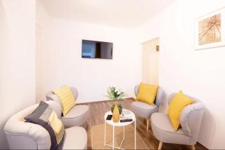 Sunny 2BR with balcony at Szövetség street - Budapest - 7