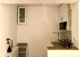 TINY STUDIOS Under the Akropolis -2- - Atene - 2