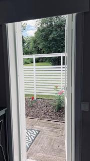 Newly renovated guest house with own patio - Sundsvall - 6