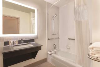 Country Inn & Suites by Radisson, North Little Rock, AR - North Little Rock - 1