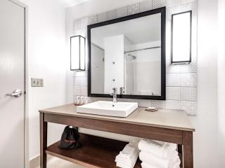 Country Inn & Suites by Radisson, Toledo, OH - Maumee - 2