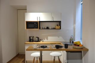TINY STUDIOS Under the Akropolis -1- - Athènes - 7