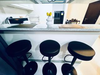 BGC Cozy Condo - Balcony, Pool, Wi-Fi - Suite 34 - Manille - 1