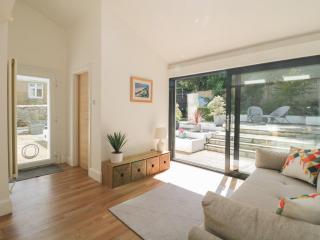 Hartley Lodge - 8