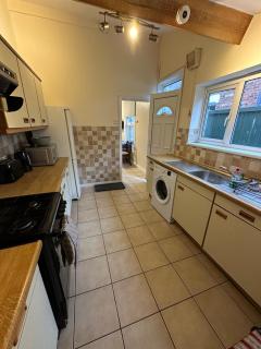 Large 6 Bedroom House In The Centre with lots of of road parking - Boston - 9