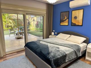 Top rated 1 BR with private garden in Karma Sheikh Zayed - only families & single travelers - Sheikh Zayed - 0