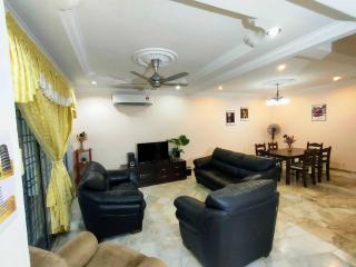 99 homestay teluk intan 5 min to Leaning Tower - Teluk Intan - 0