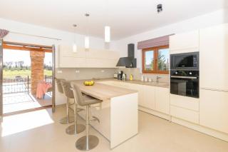 Relaxing pool villa Mattuzzi in Loborika - 2