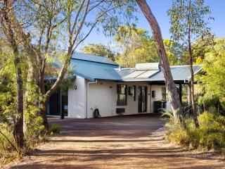 Inji Homestead - 5 acre holiday home in Margaret river region - Yallingup - 3