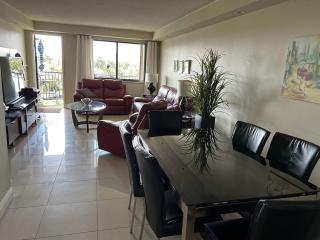 Beautiful Water View Golden Isles - Hallandale Beach - 4