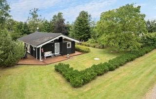 2 Bedroom Cozy Home In Højslev - 1