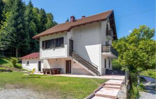 Lovely Home In Brod Na Kupi With Kitchen - 1