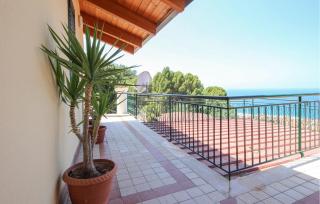 Cozy Apartment In Castellabate With Kitchen - 5