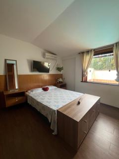 Casa no centro,pra família toda, com piscina - 9