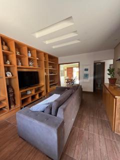 Casa no centro,pra família toda, com piscina - 4