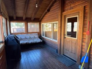 Cabin 20 - 6
