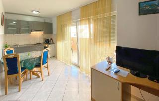 Cozy Apartment In Rogoznica With Wifi - Rogoznica - 7